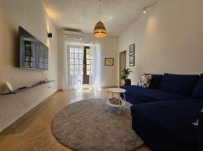 Central Apartment Kaštel Lukšić